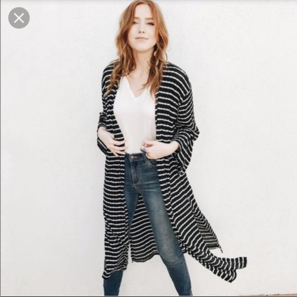 Carly Jean Los Angeles Annie Kimono